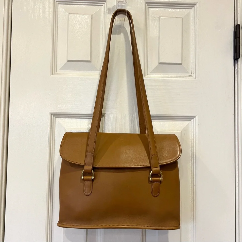 Vintage Coach 9808 Equestrian Flap Shopper Shoulder Bag in Toffee Tan Brown